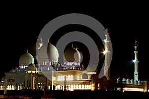 Abu Dhabi Zayed Grand Mosque night