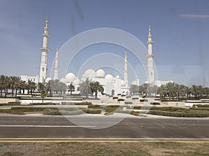 abudhabi grand Mosque