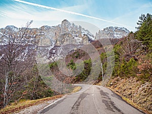 Access road to the 3 beaks via the Col de la ChaudiÃ¨re