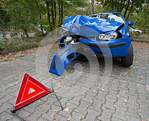 Accident damaged car photo