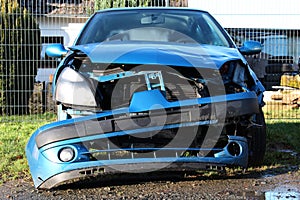 Accident damaged car photo