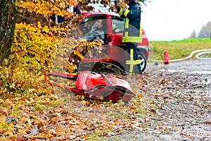 Accident - Fire brigade rescues Victim of a car