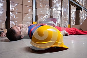 Accident in a warehouse