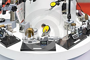 Accuracy and precision digital micrometer equipment for measuring dimension or inspection workpiece on table