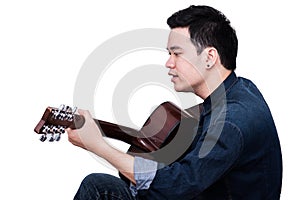 Acoustic guitarist