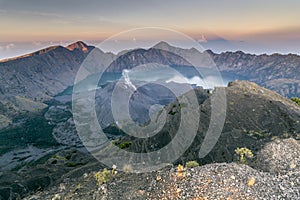 Active volcano: Mount Rinjani eruption