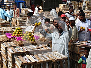 Activity in the fruit market during mango season