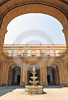 Fuente barroca en el interior de la Real FÃÂ¡brica de Tabacos de Sevilla, AndalucÃÂ­a, EspaÃÂ±a. photo