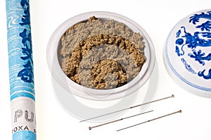 Acupuncture needle and moxa wool
