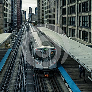 Adams Wabash Train line towards Chicago Loop photo
