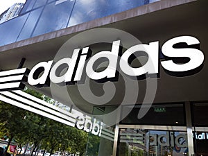 Adidas Store