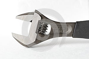 Adjustable wrench