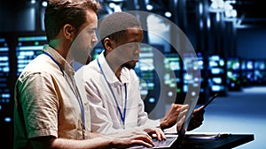 Administrators running server analysis