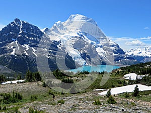 Admiring the view of Berg Lake and Mount Robson Glacier