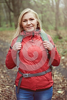 Adult woman hiking during the autumn