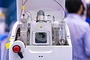 Advance technology mass spectrometer device of lab for analysis property element of sample by detector molecule for industrial