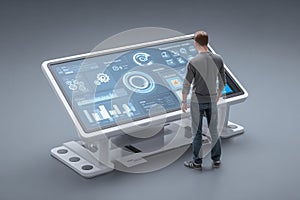 Advanced Interactive Display with User Engaging in Data Analysis
