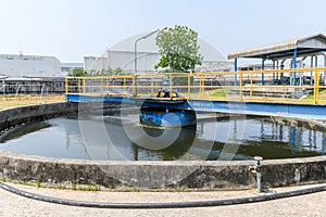 Aerated pool wastewater treatment system in industrial plants