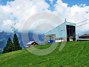 Aerial cableway Iltios - Chaserrugg or Luftseilbahn Iltiosâ€‰â€“â€‰ChÃ¤serrugg, Unterwasser