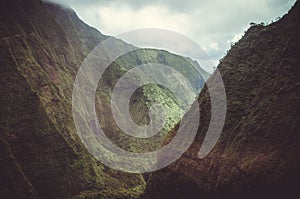 Aerial view and approximation to Waialeale volcano in Kauai, US