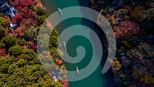 Aerial view Boatman punting the boat for tourists to enjoy the f