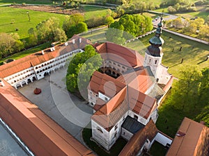 Vista aerea da monastero come castello, Europa 