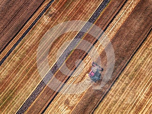 Letecký pohled z kombinovat kombajn zemědělství stroj úroda 