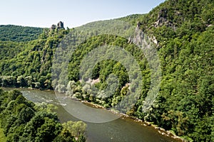 Letecký pohled na hrad Staré Strečno Starhrad nad Váhem, Slovensko