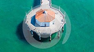 aerial view of Roundhouse Aquarium located at the dead end of Manhattan Beach Pier