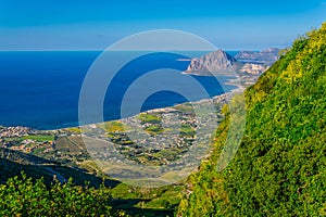 Vista aerea da siciliano Costa dominato secondo 