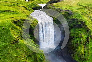 Vista aerea sul Skógafoss cascata islanda. l'aria. famoso il luogo islanda 