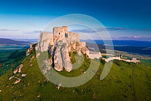 Letecký pohled na Spišský hrad na Slovensku