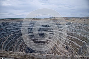 Letecký pohled na diamant otevřít důl 