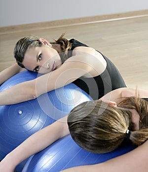 Aerobics mirror relax woman pilates stability ball