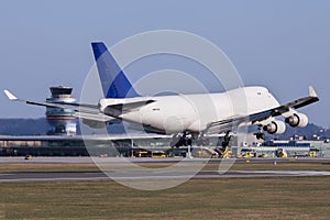 Aerotranscargo Boeing 747-400 cargo jet landing in Graz