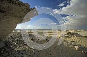 AFRICA EGYPT SAHARA FARAFRA WHITE DESERT