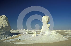 AFRICA EGYPT SAHARA FARAFRA WHITE DESERT