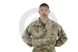 Americano soldado de pie sobre el escolta Descansar 