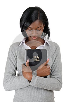 Americano mujer joven posesión La biblia 