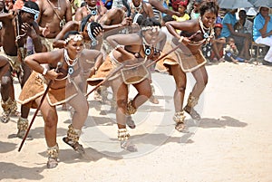 AFRICAN DANCERS