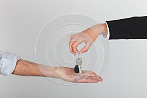 Agent handing over keys