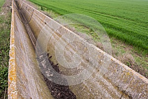 Agricultural aqueduct, irrigation system