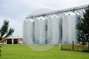 Agricultural farm silo