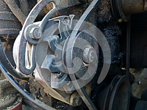 Agricultural machinery part, electric energy generator or alternator on tractor