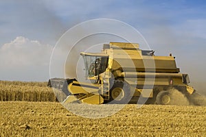 Agriculture - Combine