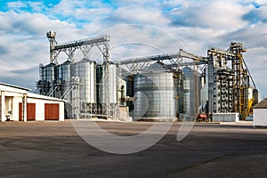 Agro-processing and manufacturing plant for processing and silver silos for drying cleaning and storage of agricultural products,