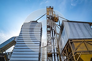 Agro-processing and manufacturing plant for processing and silver silos for drying cleaning and storage of agricultural products,