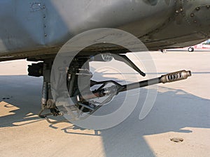 AH-64 Apache M230 30mm automatic cannon photo