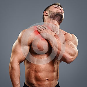 Ahtletic muscle man neck pain