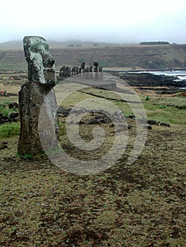 Ahu Tongariki photo